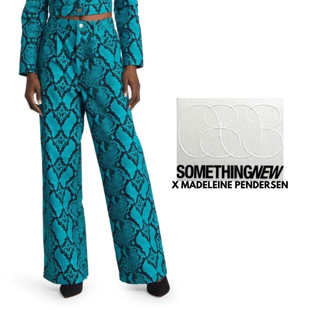 NWT SomethingNEW Kamala Wide Leg Python Print Pants in Turquoise Blue Size 6